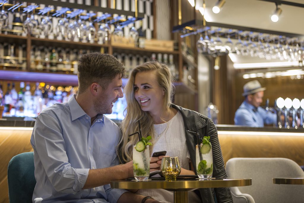 Social Wine Bar at Crowne Plaza Christchurch Hotel & Accommodation